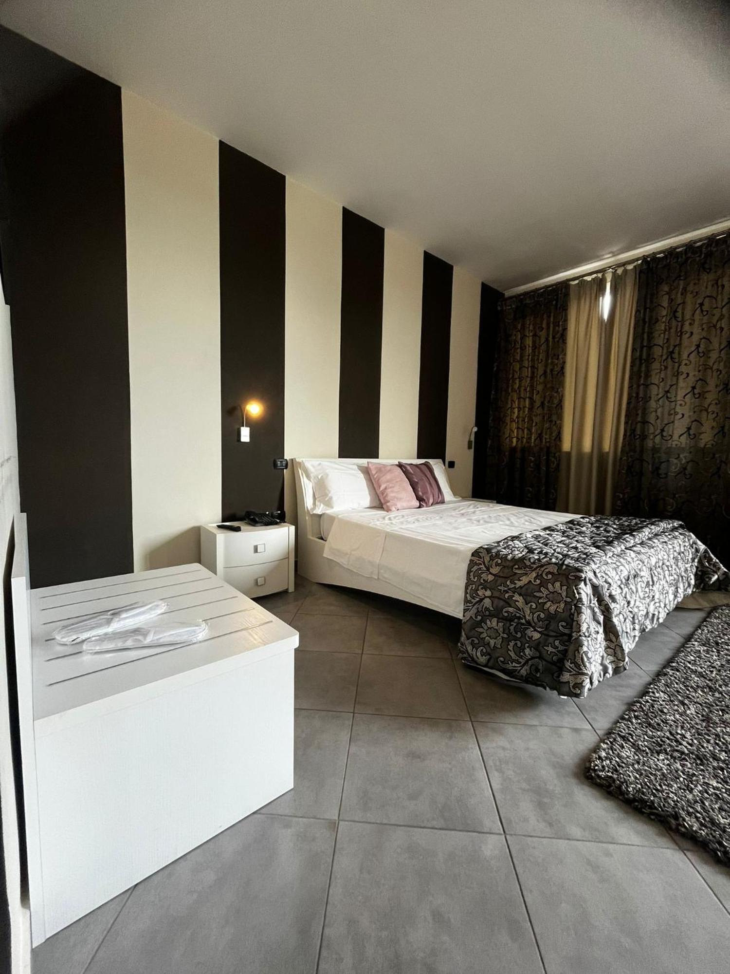 Saturday Hotel Palma Campania
